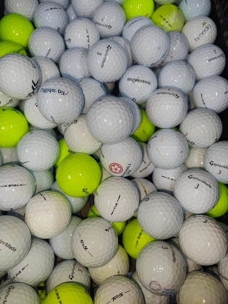TaylorMade tp5x golfballen AAAA kwaliteit 50 stuks, Ophalen of Verzenden, Zo goed als nieuw, Bal(len)