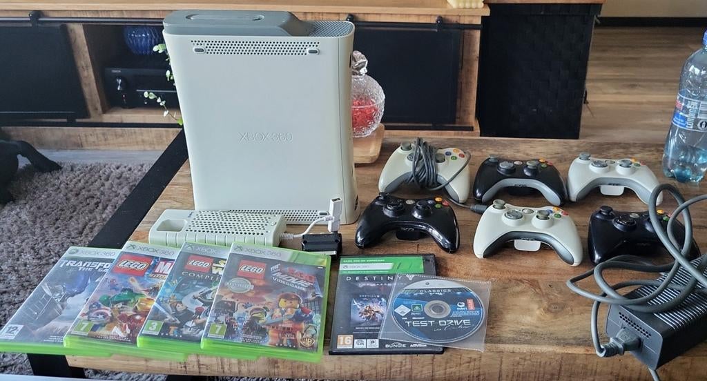 Xbox 360 met toebehoren en games, Spelcomputers en Games, Spelcomputers | Xbox 360, Ophalen, Gebruikt, Met 3 controllers of meer