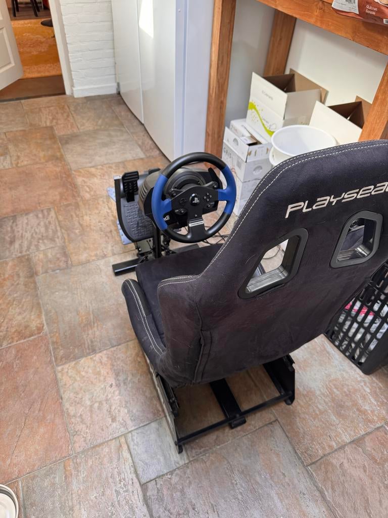 PlaySeat met Thrustmaster T150 stuur en pedalen, Ophalen, Overige merken, Gebruikt