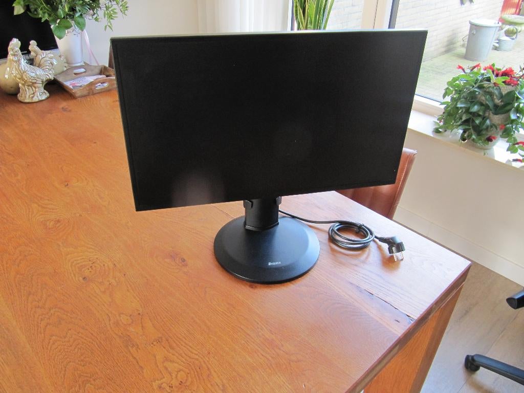 Beeldscherm iiyama 24 inch, Ophalen of Verzenden, Gebruikt, Full HD, 60 Hz of minder