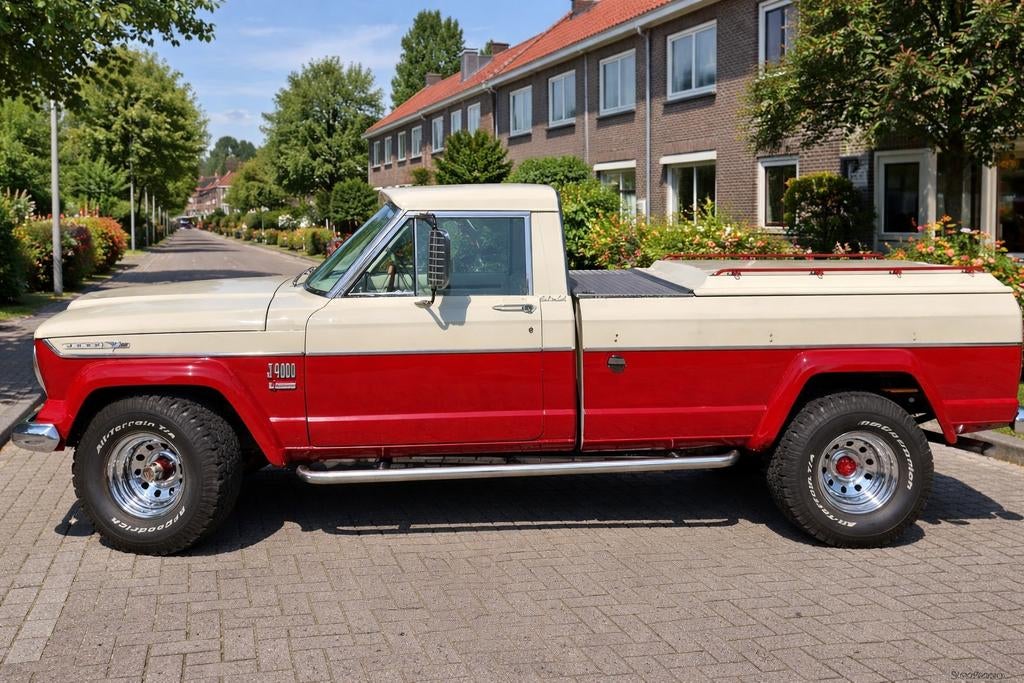 Jeep J4000 Pick-up 4x4 1972 | 5.9 V8 LPG | Disc Brakes vóór, Auto's, Automaat, 8 cilinders, Leder, Vierwielaandrijving