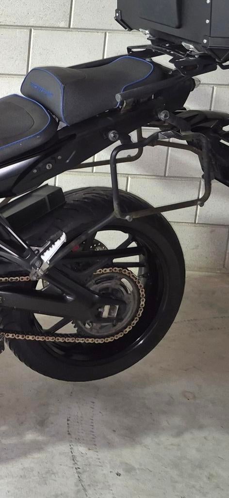 Motor zijkoffer en beugels yamaha tracer, Ophalen