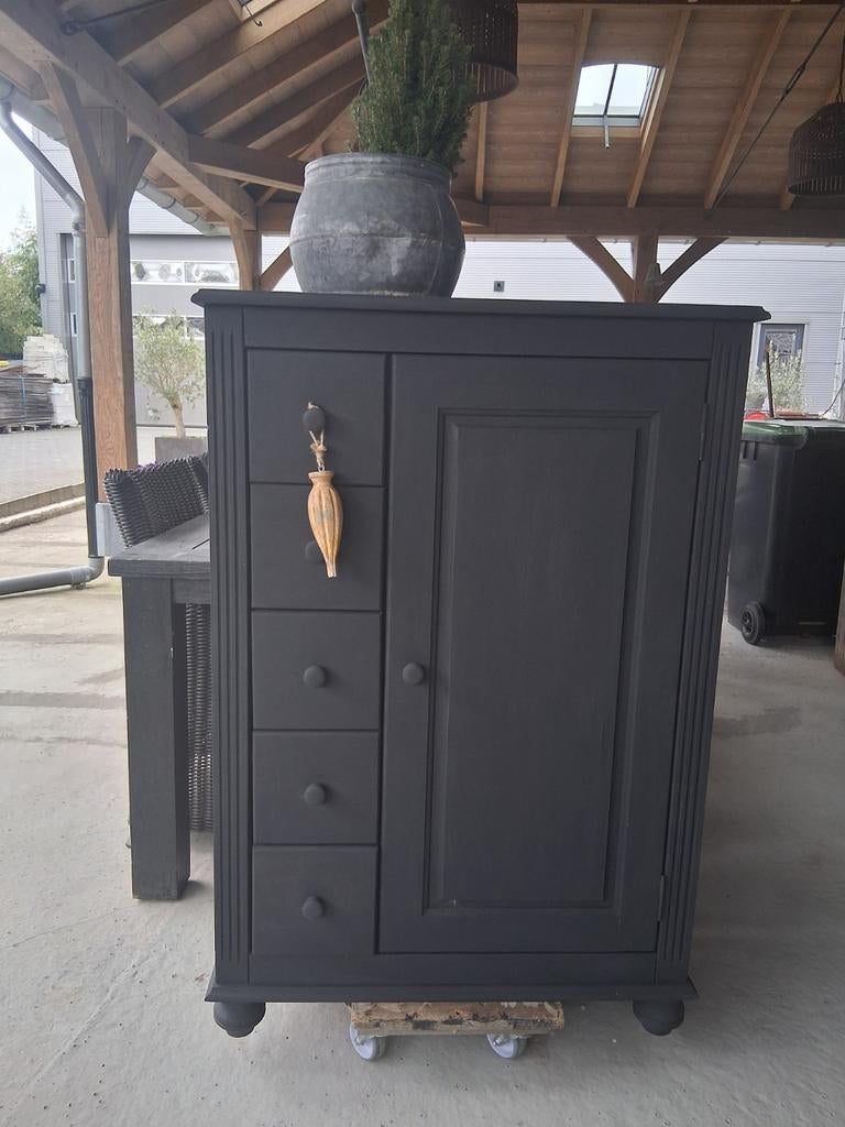 Meidenkast spekkast kledingkast schoenenkast, Kinderen en Baby's, Kinderkamer | Commodes en Kasten, Ophalen, 50 tot 70 cm, 105 cm of meer