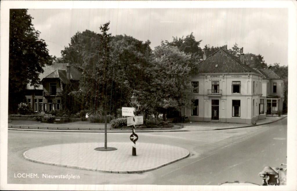 Lochem - Nieuwstadplein - Gebouw Borneo, Verzamelen, Ophalen of Verzenden, 1940 tot 1960, Gelopen, Gelderland
