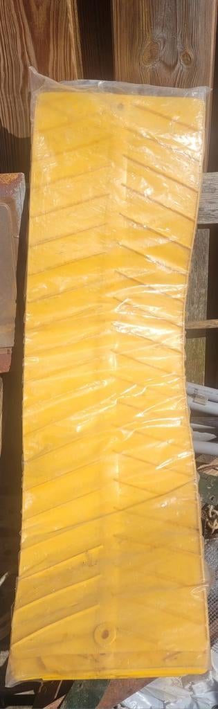 Oprijplaten kunststof ,4 stuks nieuw., Ophalen of Verzenden, Nieuw