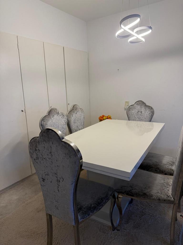 Eettafel met zes stoelen, Huis en Inrichting, Tafels | Eettafels, Gebruikt, Vijf personen of meer, Rechthoekig, 50 tot 100 cm