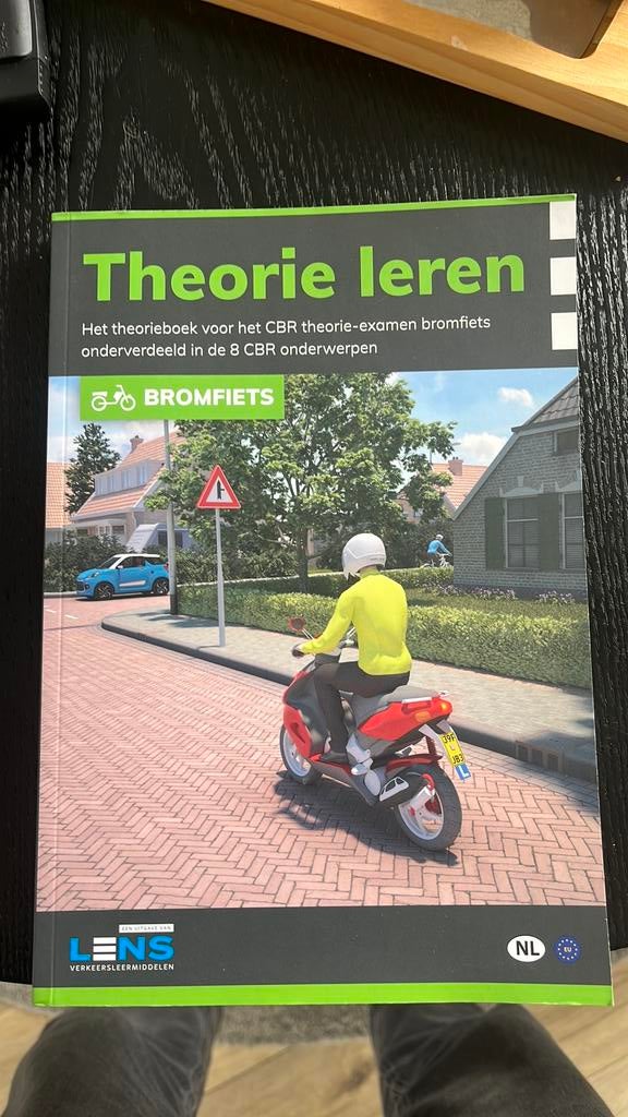 scooter theorie boek, Ophalen of Verzenden, Zo goed als nieuw