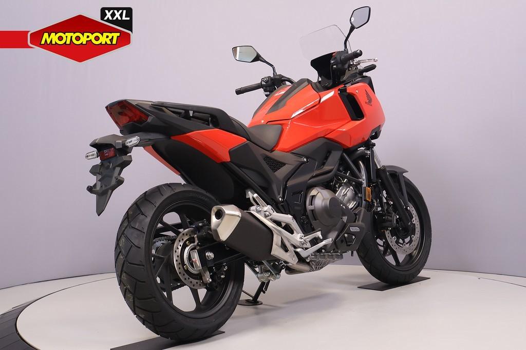 Honda NC 750 X DCT (bj 2026), Honda Motor Europe Ltd, Bedrijf, Toermotor, Customer.service@honda-eu.com