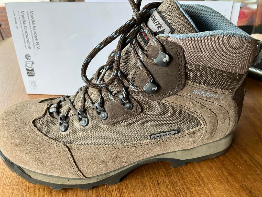 Dolomite wandelschoenen maat 40 2/3, Ophalen of Verzenden, Zo goed als nieuw, Schoenen