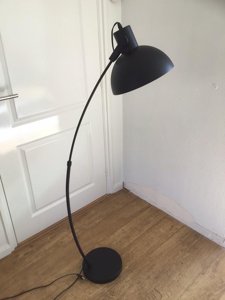 Staande gebogen schemerlamp, zwart metaal., Ophalen, Gebruikt, Metaal, 100 tot 150 cm