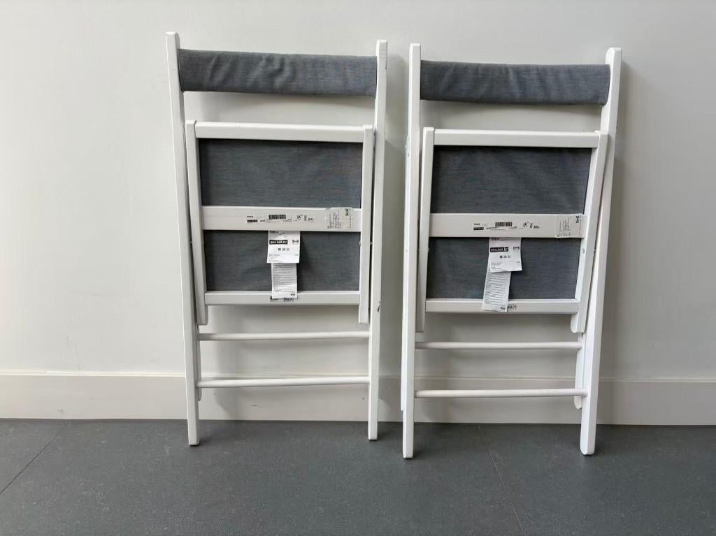 2 IKEA Klapstoel, Ophalen, Twee, Wit, Zo goed als nieuw