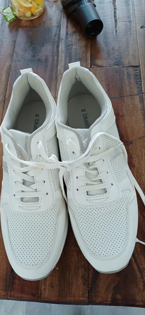 Tka bijna nieuwe schoenen van bluebox maat 41, Ophalen of Verzenden, Zo goed als nieuw, Zwart, Sneakers of Gympen