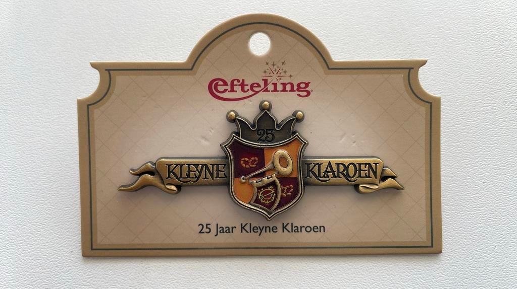 Efteling pin 25 jaar Kleyne Klaroen op kaartje EPP 489, Ophalen of Verzenden, Nieuw, Button of Speldje