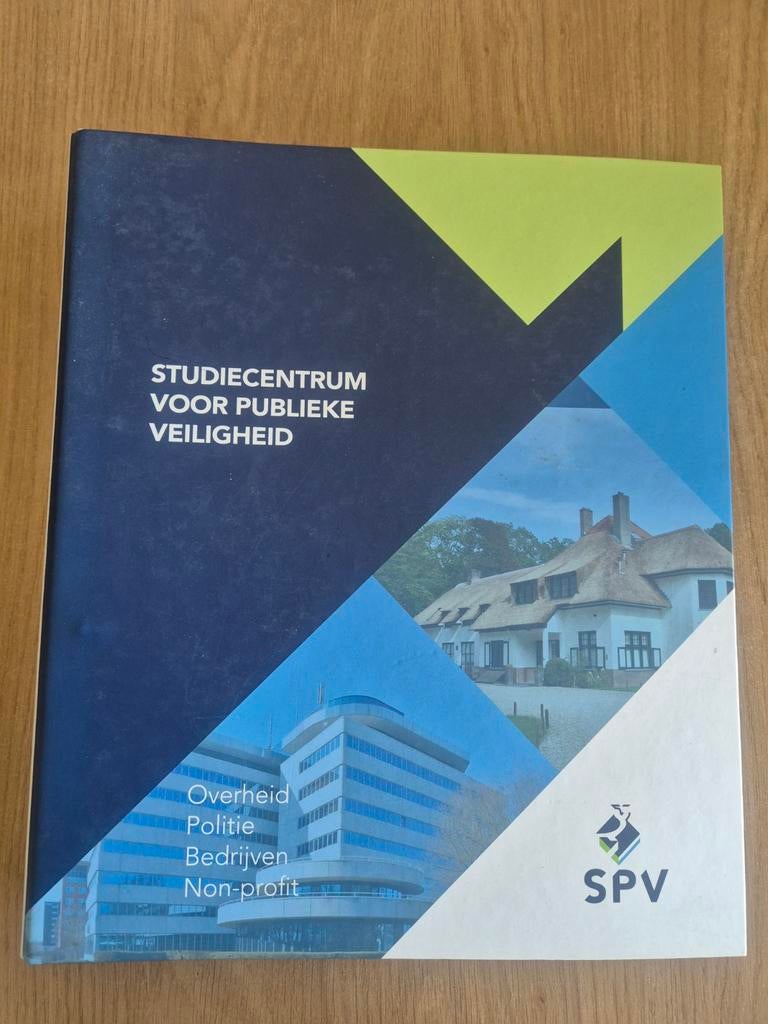 SPV Wettelijke Kaders Publieke Veiligheid 1 HTV, Boeken, Ophalen of Verzenden, Zo goed als nieuw