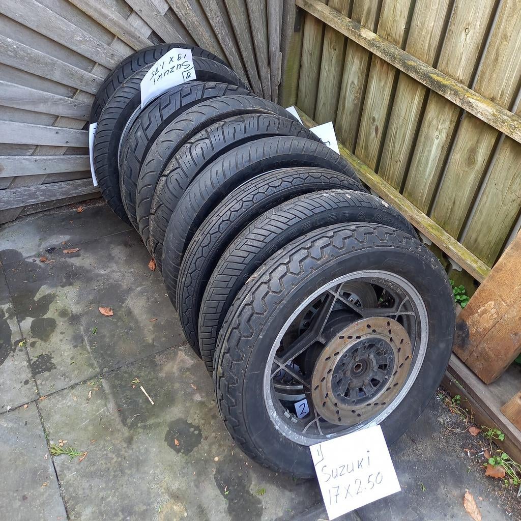 Wielen Velgen Aluminium Staal 16" 17" 19" Suzuki en anders?, Motoren, Onderdelen | Suzuki, Ophalen