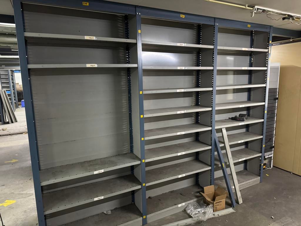 Legbordstellingen, stellingkasten (evt. met entresolvloer), Ophalen, Zo goed als nieuw, Overige typen, Minder dan 2 meter