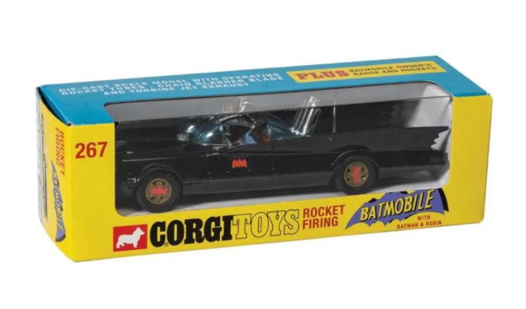 Batmobile in blisterdoos incl. trekhaak Corgi NEW 1:46 # 267