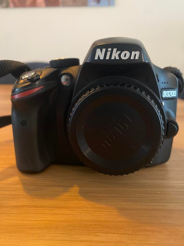 Nikon D3200 body met accessoires, Ophalen, Gebruikt, Spiegelreflex, Nikon