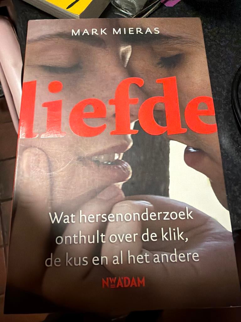 NK1.   Mark Mieras - Liefde.  Hersenonderzoek, Ophalen of Verzenden, Zo goed als nieuw, Mark Mieras