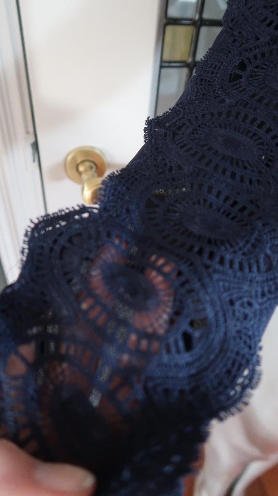 marine blauwe blouse met opengewerkte kanten mouw M/L, Maat 38/40 (M), Ophalen of Verzenden, Zo goed als nieuw, Golden live
