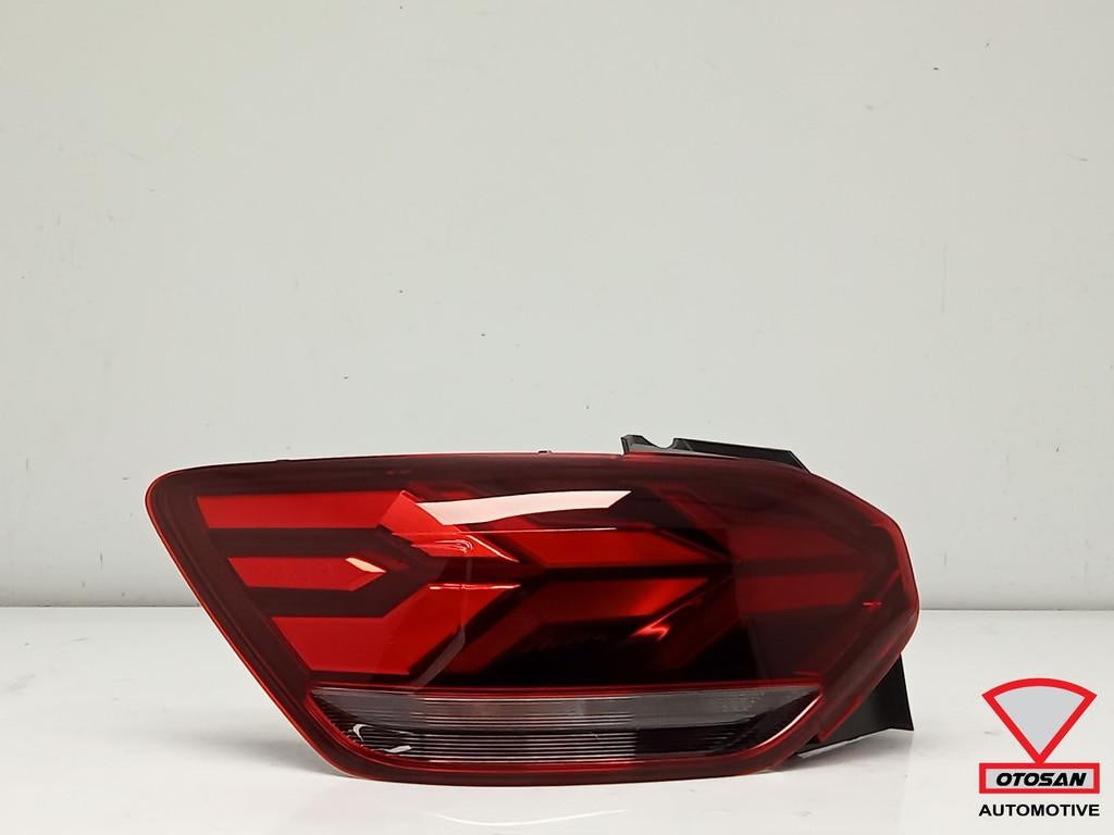 Dacia Sandero 3 2021+ Achterlicht Links Buiten 265558235R, Auto-onderdelen, Verlichting, Dacia, Gebruikt, Automobile-Dacia SA