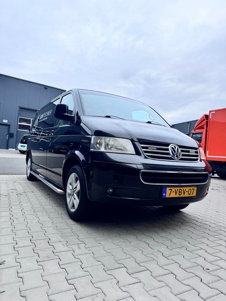 Transporter T5 bus 2.5 D 2009 Zwart L2H1 enkele cabine, Auto's, Voorwielaandrijving, Volkswagen, 2500 kg, Origineel Nederlands