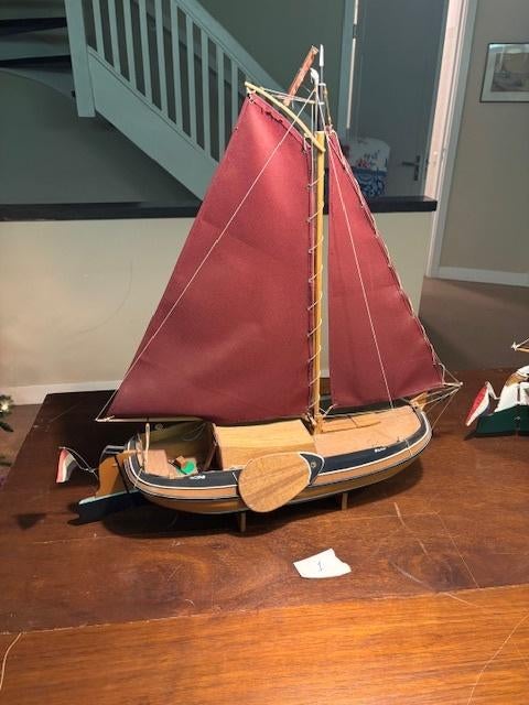 modelboot boeier en andere, Ophalen, Zo goed als nieuw