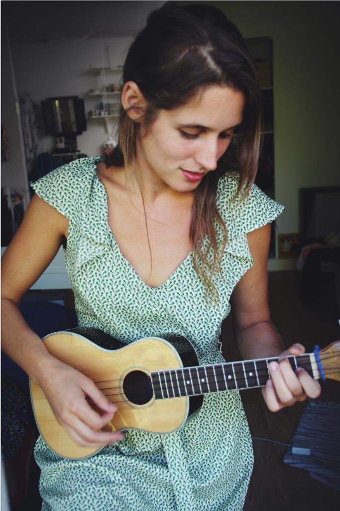 Zangles, gitaarles, ukulele + ukelele groepsles, Tokkelinstrumenten