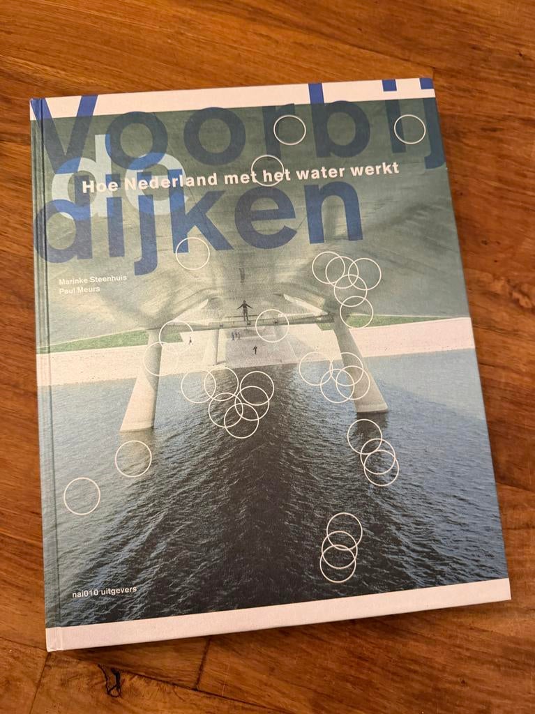 Voorbij Dijken - Nederland en het water, Ophalen of Verzenden, Zo goed als nieuw, Fotografie algemeen