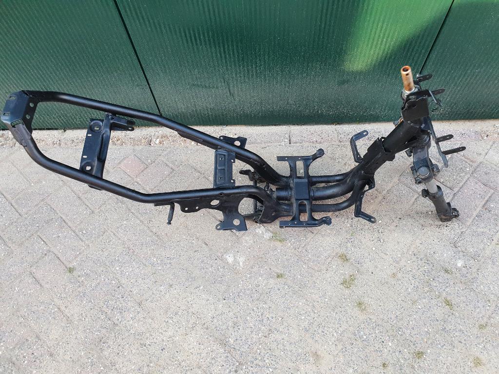 Frame Aprilia SR voorvork subframe losse delen kenteken SR50, Ophalen of Verzenden, Gebruikt, Frame, Aprilia