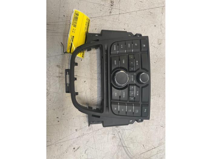 Radiobedienings paneel van een Opel Astra, Ophalen of Verzenden, 3 maanden garantie, Gebruikt, Opel