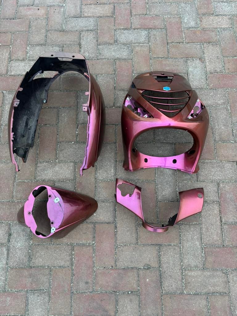 Goede Zip kappenset cameleon red, Motoren, Tuning en Styling, Ophalen of Verzenden