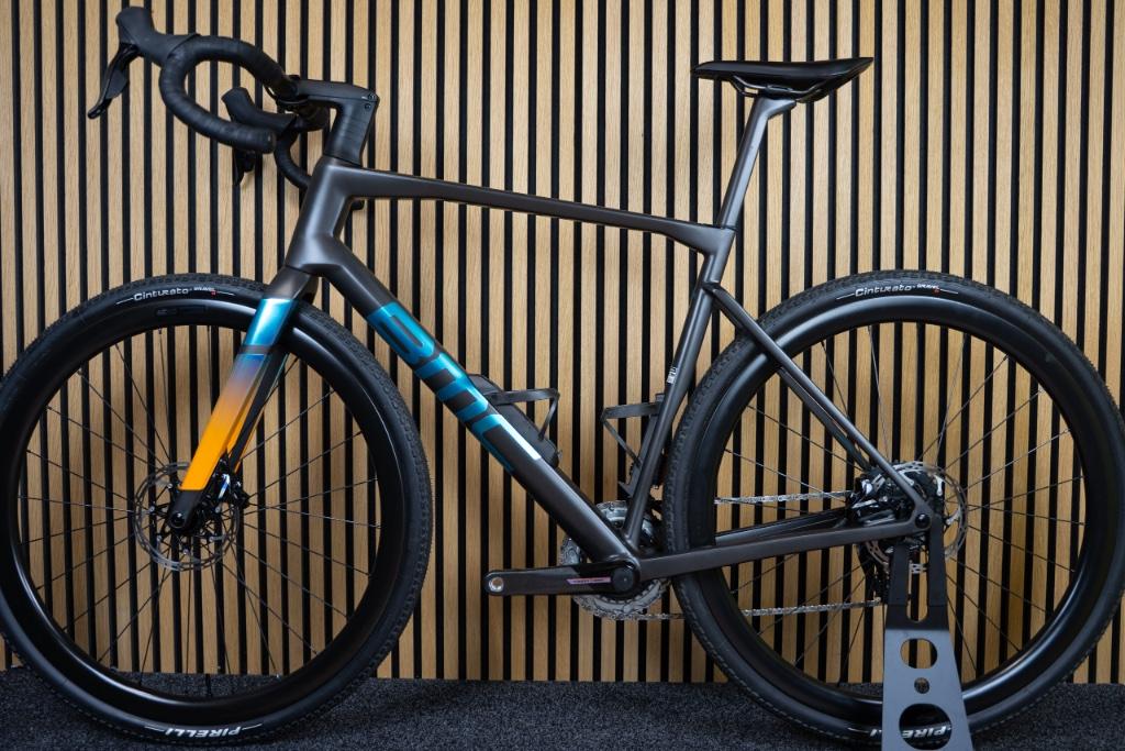 BMC Kaius 01 TWO Maat 56 Gravelbike *NIEUW!*Garantie*BTW*, Carbon, Nieuw, Ophalen of Verzenden, Meer dan 20 versnellingen