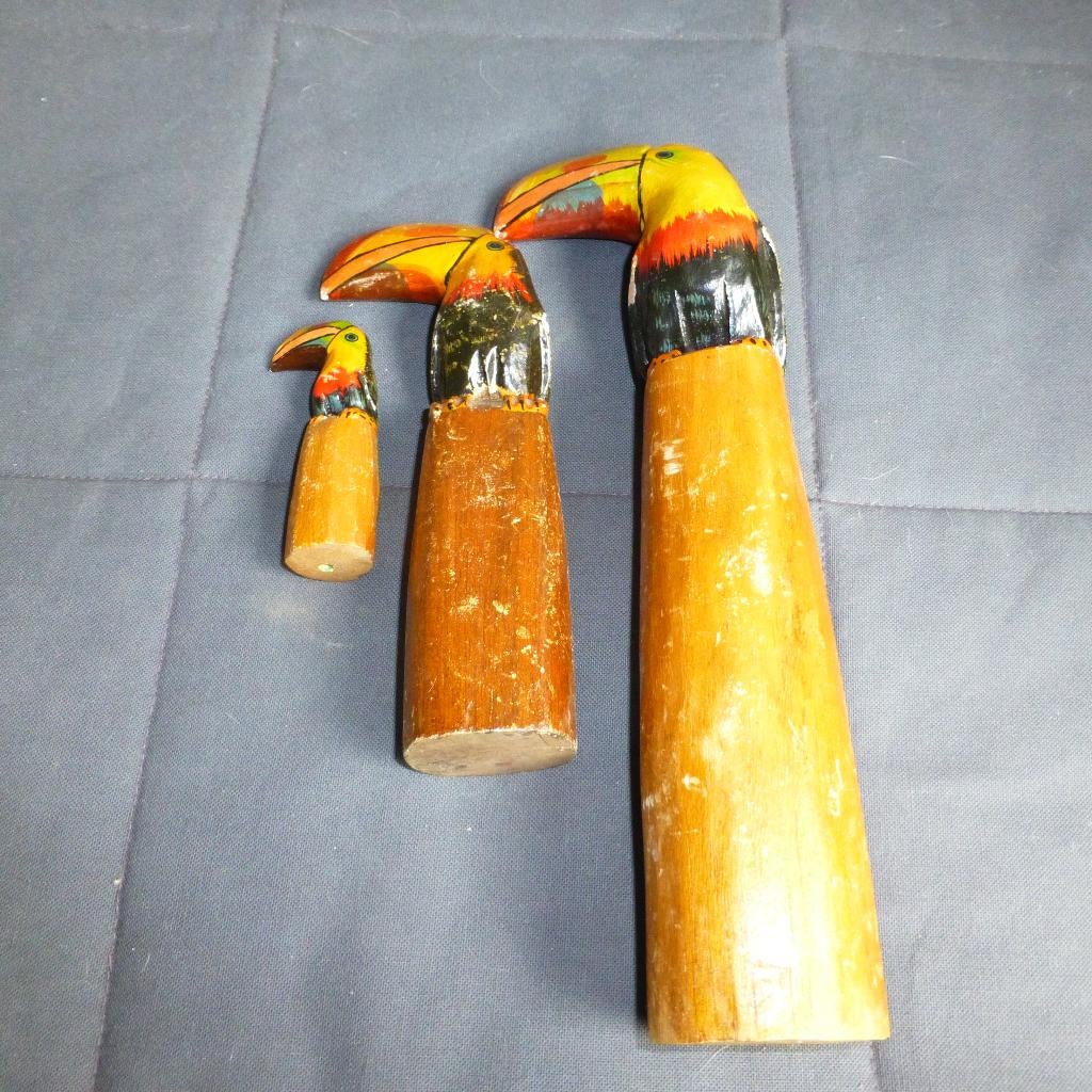 Houten vogels [toekan's] 3stuks, Verzamelen, Beelden en Beeldjes, Ophalen of Verzenden, Gebruikt, Dier