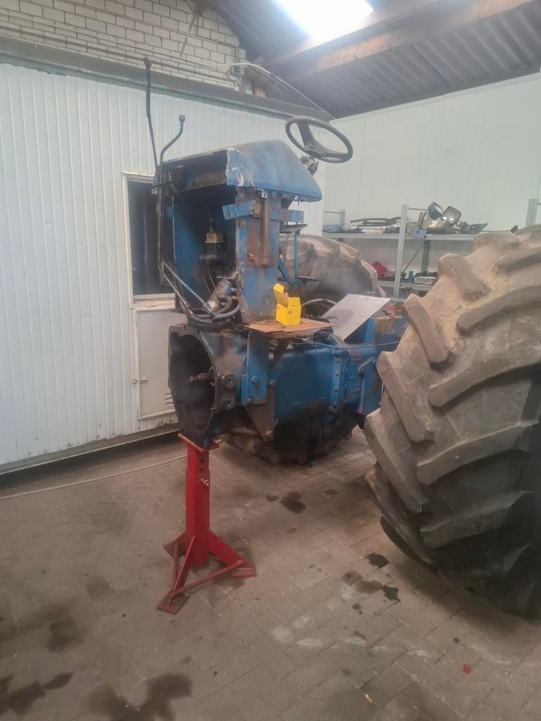 Veele ford 9700 ford tw 15 en 25 onderdelen op voorraad, Ophalen