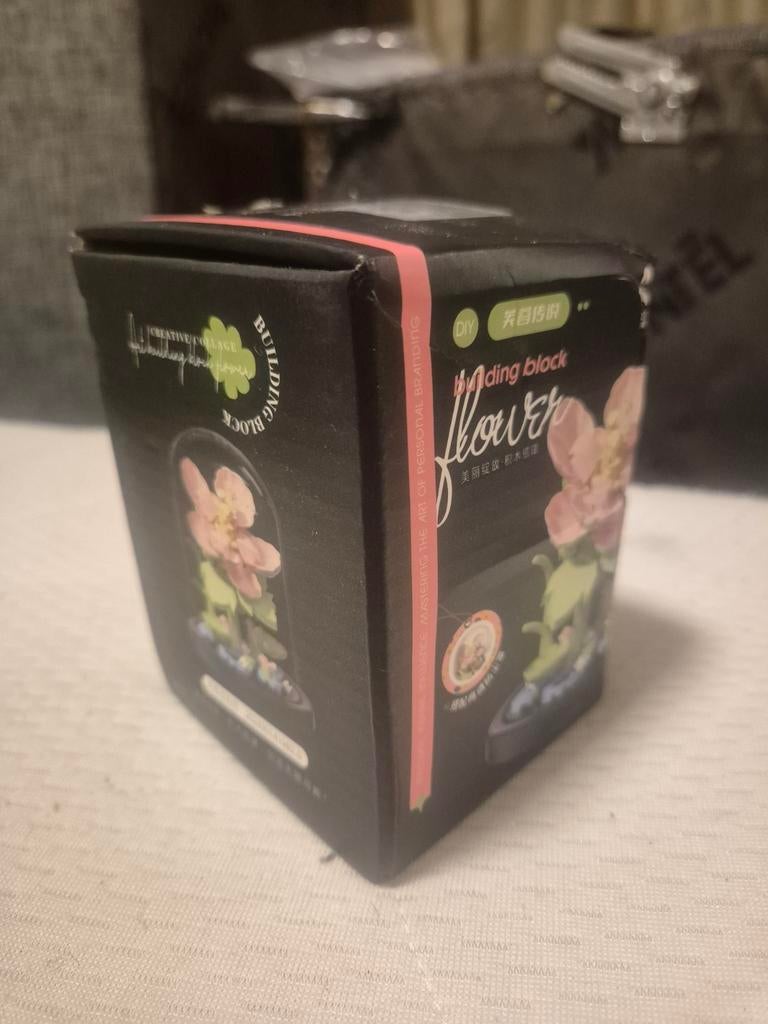 Lego Bloemenboeket onder stolp, Kinderen en Baby's, Speelgoed | Duplo en Lego, Ophalen of Verzenden, Zo goed als nieuw, Complete set