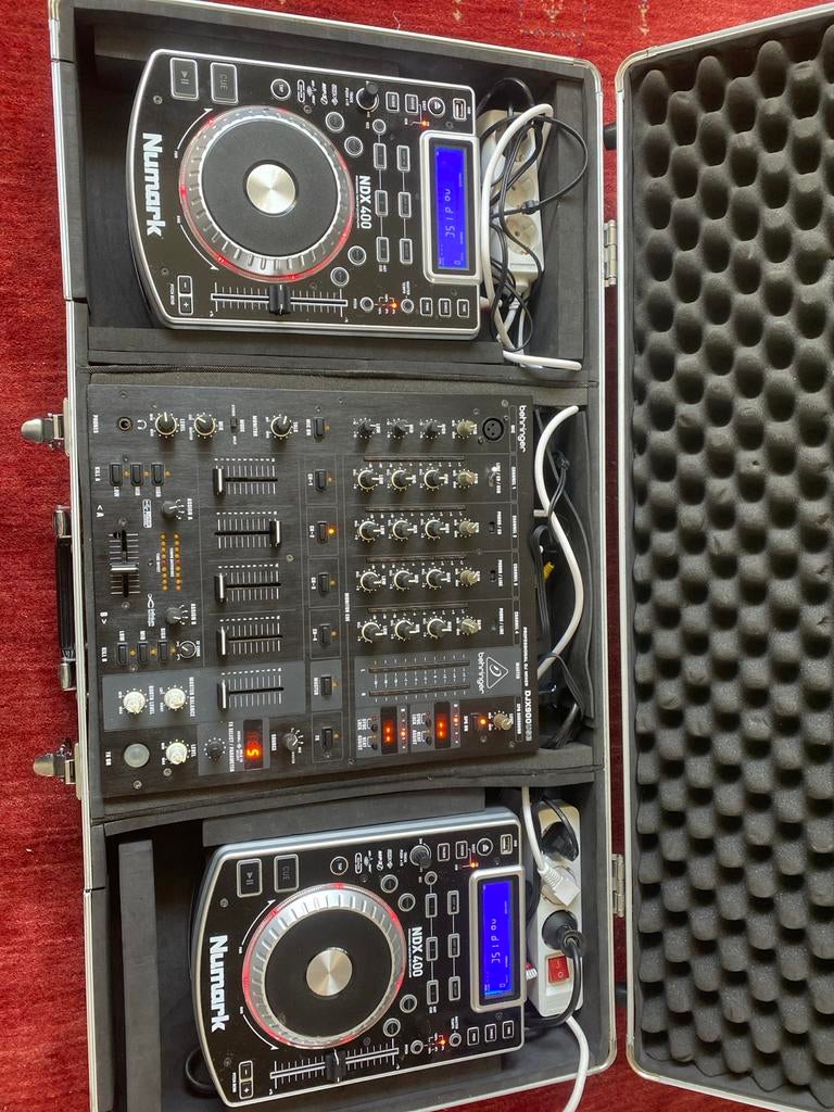 Numark NDX400 (2x) & Behringer DJX900 in flightcase!, Ophalen, Gebruikt, Dj-set, Numark