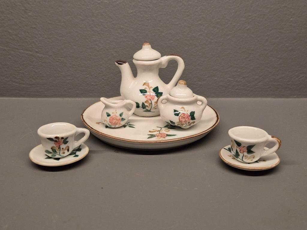 Minatuur theeservies van porselein uit thailand, Ophalen of Verzenden