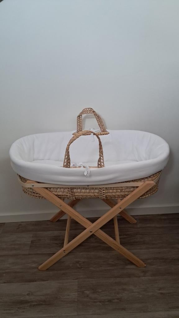 Baby mand mozes incl. standaard en molton + hoeslaken matras, Ophalen
