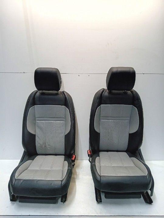 Interieur Land Rover Evoque, Auto-onderdelen, Interieur en Bekleding, Onderdelen@venauto.nl, Van der Ven Autorecycling B.V., Ettenseweg 76, 4706 PB Roosendaal, The Netherlands