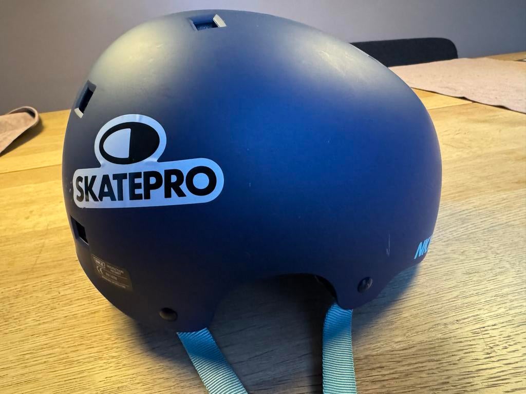 Skatehelm NKX blauw maat M (54-57), Ophalen of Verzenden, Zo goed als nieuw, Bescherming