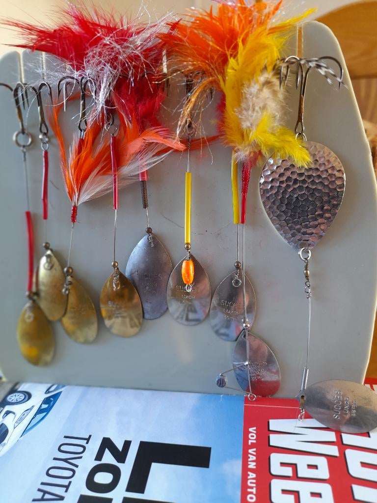 9 VINTAGE LUXOR SUCCES ULTRA LIGHT SPINNERS lengte 11-14 cm, Watersport en Boten, Ophalen of Verzenden, Zo goed als nieuw, Complete set