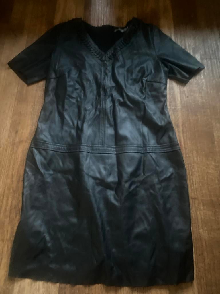 Zwart jurkje Geisha maat 40, Kleding | Dames, Jurken, Maat 38/40 (M), Zwart, Ophalen of Verzenden, Zo goed als nieuw