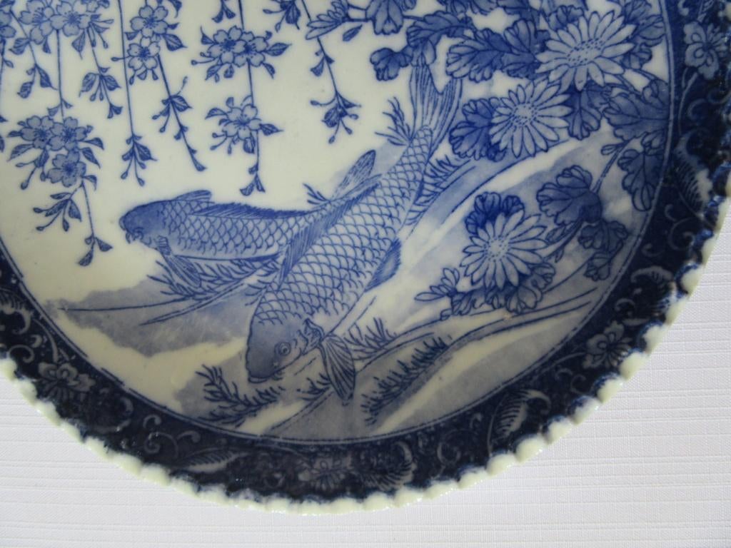 1910 Tezuka Kinsei Koi karper antiek Japan keramiek wandbord, Verzenden