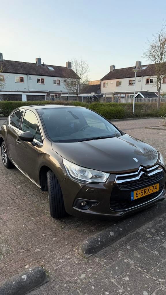 Citroën DS4 1.6 VTI 88KW 2013 Bruin, Auto's, 4 cilinders, Bruin, Origineel Nederlands, Particulier