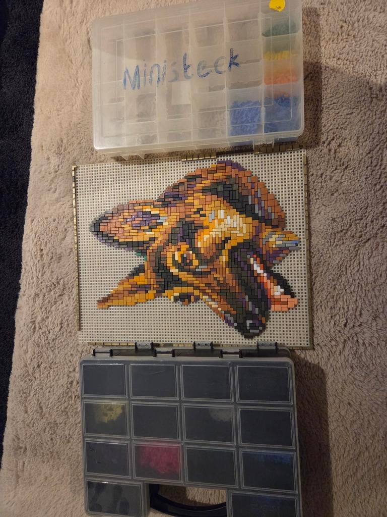 Ministeck: Grote doos vol met diverse kleuren en platen, Hobby en Vrije tijd, Ministeck, Ophalen of Verzenden, Gebruikt, Losse ministeck of Strip