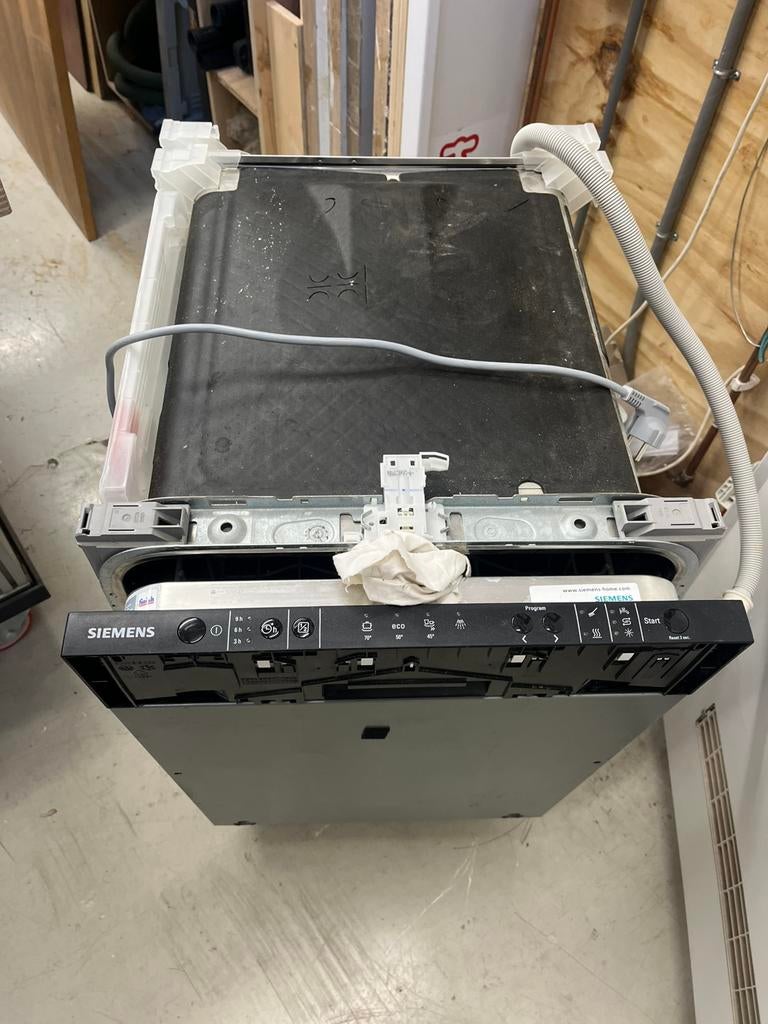 Siemens inbouw Vaatwasser 45 cm, Witgoed en Apparatuur, Vaatwasmachines, Ophalen, Zo goed als nieuw, Inbouw, Minder dan 85 cm