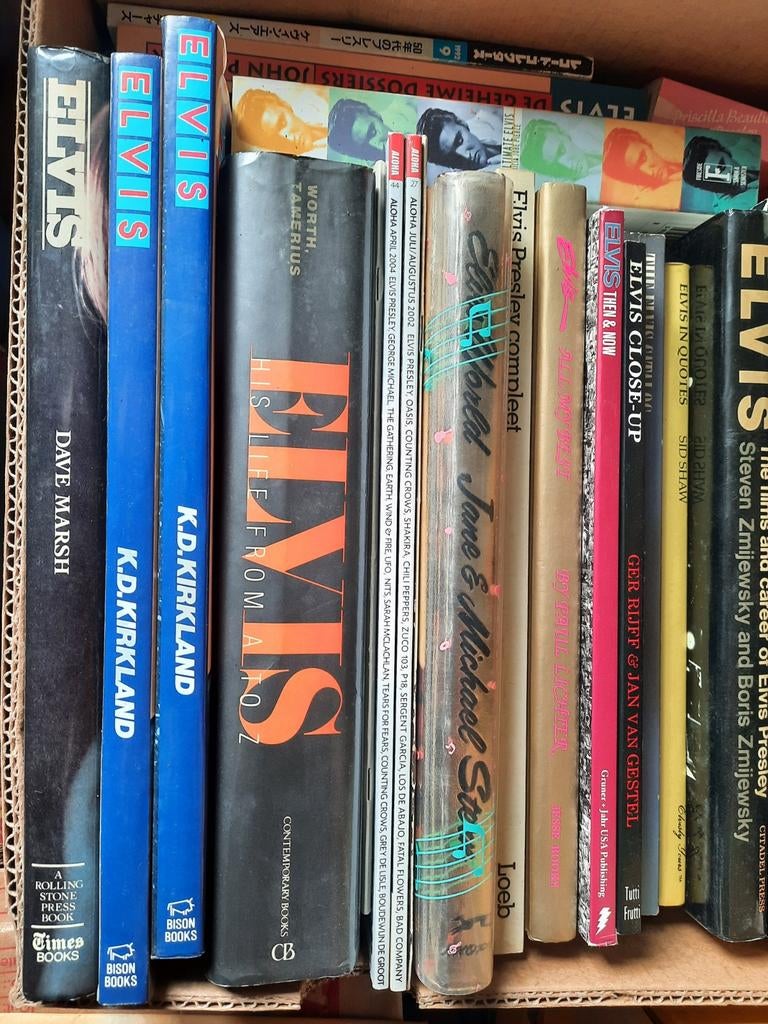 Elvis Presley boeken doos vol top titels, Verzamelen, Ophalen of Verzenden, Boek, Tijdschrift of Artikel