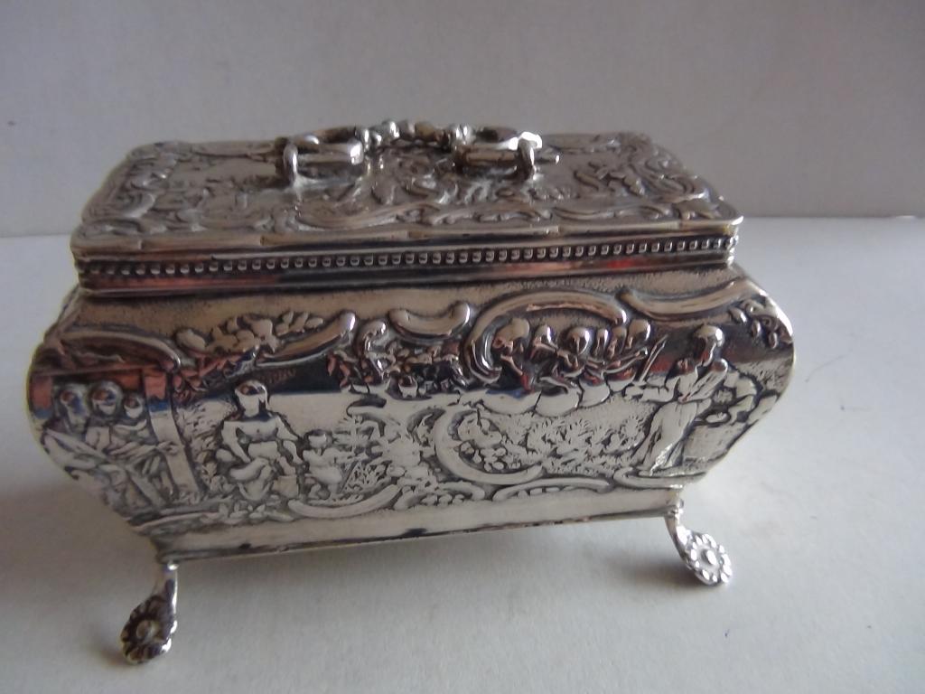 Antiek zilveren Theedoosje 1895 Hollandse taferelen FD12, Verzenden, Zilver