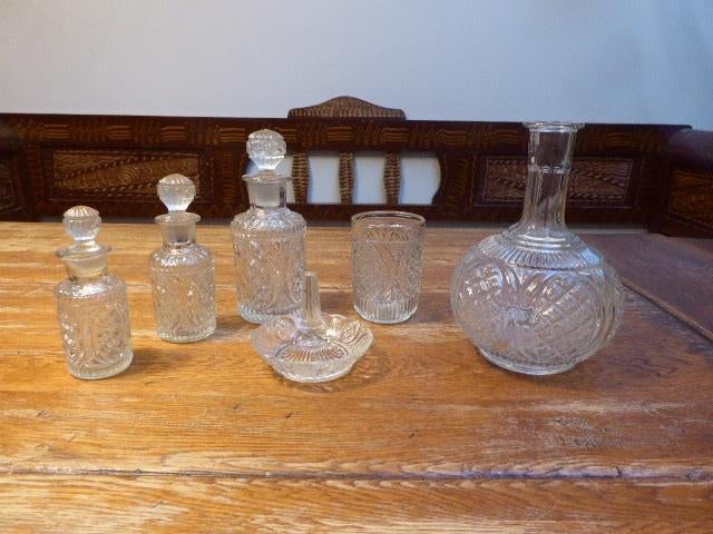 6 delige art deco persglazen toiletset, Antiek en Kunst, Antiek | Glas en Kristal, Ophalen of Verzenden